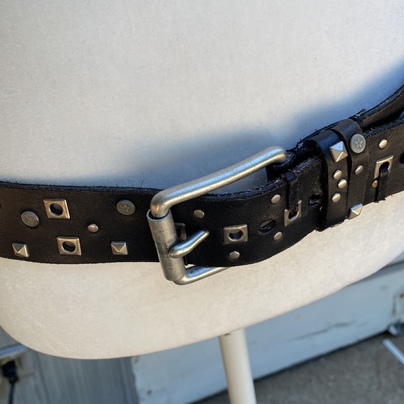 One Star Black Leather Studded Belt - Picture 9 of 9